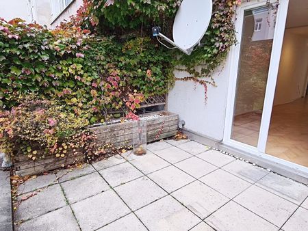 BUCHENGASSE, U1-NÄHE, 57 m2 Neubau mit 10 m2 Terrasse, 2 Zimmer, Komplettküche, Wannenbad, Parketten, 1. Liftstock - Photo 4