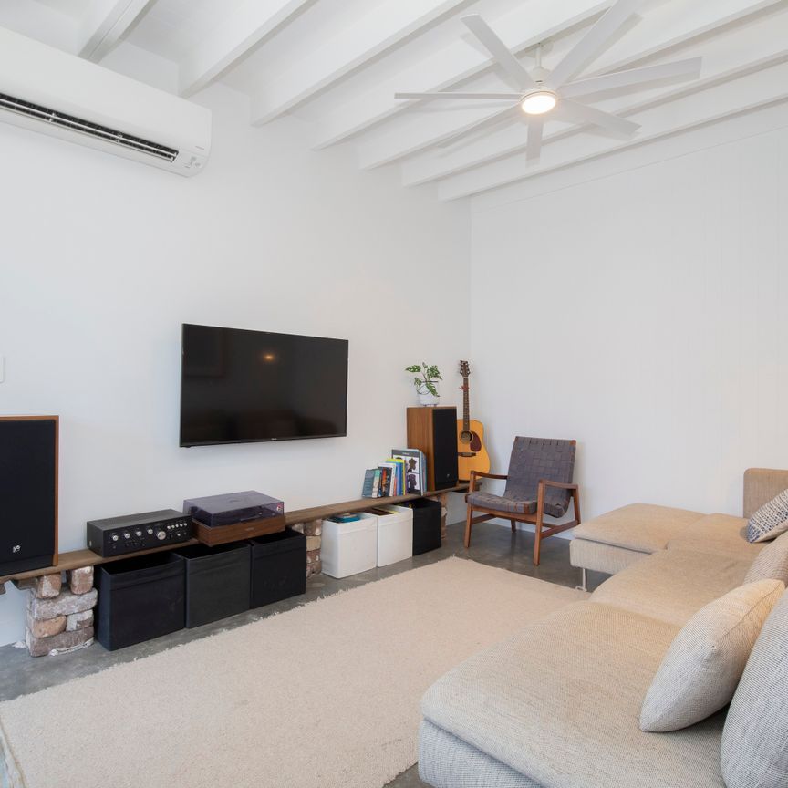 2/2 Villiers Street, Mayfield NSW 2304 - House For Rent | Domain - Photo 1