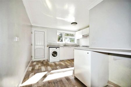 3 bedroom terraced house to rent - Photo 5