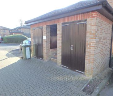 1 bedroom flat to rent - Photo 4