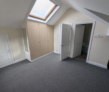 Room in a Shared House, Deansburn Road, L13 - Photo 5