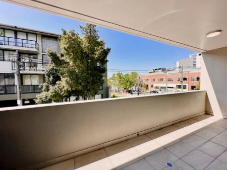 2 bed 2 bath-single room-2 - Photo 4