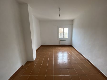 - COMBAS - Maison de Village F3 de 113 m2 - Photo 4