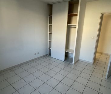 Location Appartement 3 pièces 64m² NIMES 30000 - Photo 3