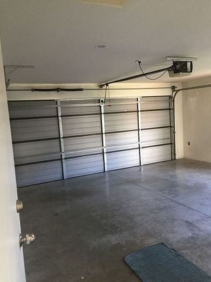 3 Bedroom house with double garage in Waiwhetu - Photo 1