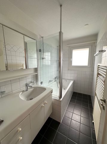 APPARTEMENT 4 PIÈCES À STÄFA (ZH), MEUBLÉ, TEMPORAIRE - Photo 4