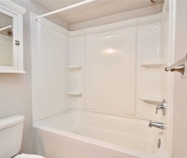 For Lease - 70 Hawthorne Crescent Unit# Upper, Barrie, Ontario - Photo 1