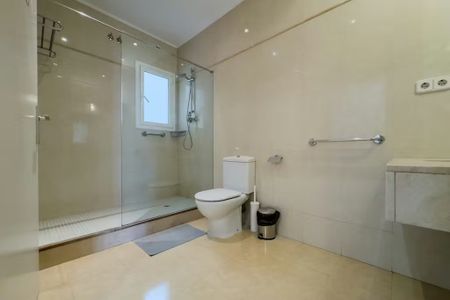 Carrer del Rosselló, Barcelona, Catalonia 08008 - Foto 3