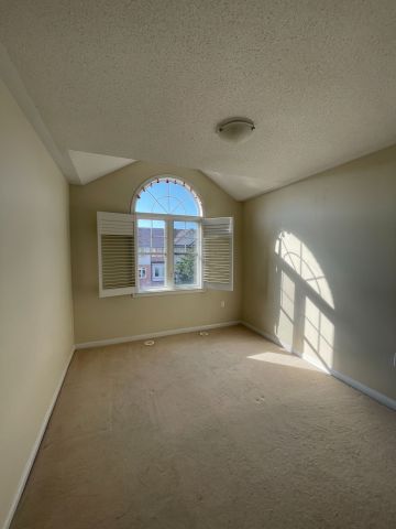 For Lease - 272 wetenhall landing Lane, Milton, Ontario - Photo 4