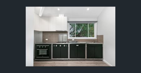 Modern Two-Bedroom Semi in Central Brookvale Location - Photo 2