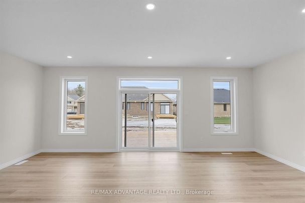 For Lease - 107 Cortland Terrace, St. Thomas, Ontario - Photo 1