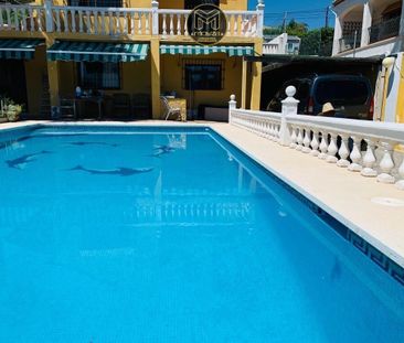 Chalet en alquiler en Arroyo Enmedio, Estepona - Photo 1