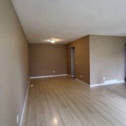 3 Beds 2 Baths Main Floor - Photo 4