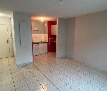 Location Appartement 2 pièces 36m² SAUMUR 49400 - Photo 3