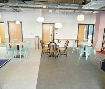 Platinum Studio - Photo 6