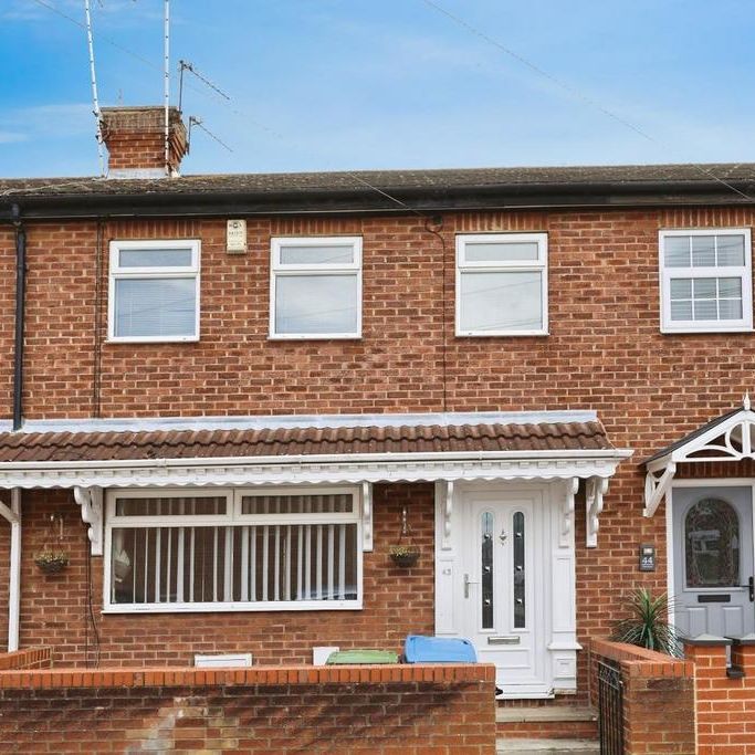 3 bedroom terraced house to rent - Photo 1