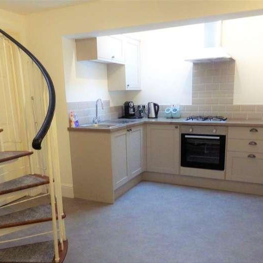 Summerland Avenue, Minehead, TA24 - Photo 1