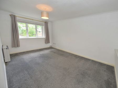 Flat to rent on - Photo 4