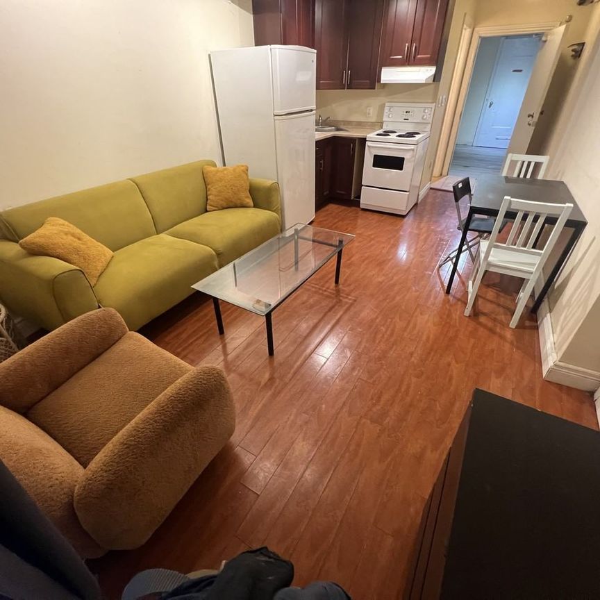 359 Davenport Road apartment — Toronto, ON (1-Bedroom) - 1 Bedroom - Photo 1