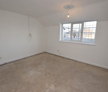 2 bedroom semi-detached house to rent - Photo 6