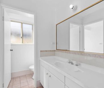 “Beautifully Restored 4 Bedroom Family Home!” - Photo 2