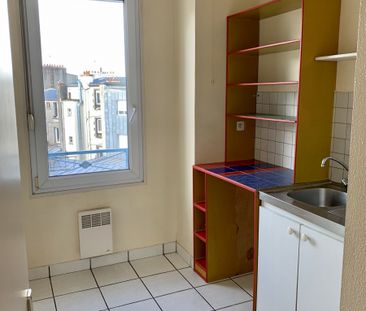 A louer appartement Brest Jaurès T1 Bis dernier étage 34 M2 - Photo 5