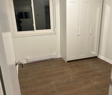 For Lease - 22 Hazelglen Court, Brampton, Ontario - Photo 4