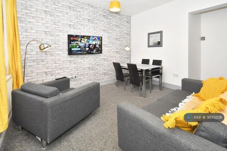 3 bedroom terraced house to rent - Photo 2