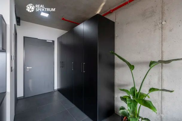 Pronájem moderního bytu 1+kk s klimatizací 44 m - Fotografie 1