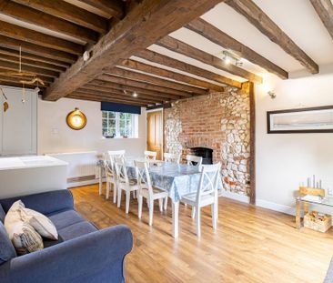 4 bedroom semi-detached house to rent - Photo 6