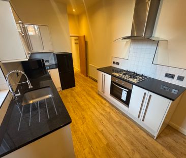 St Georges Square, St. Annes - Photo 2