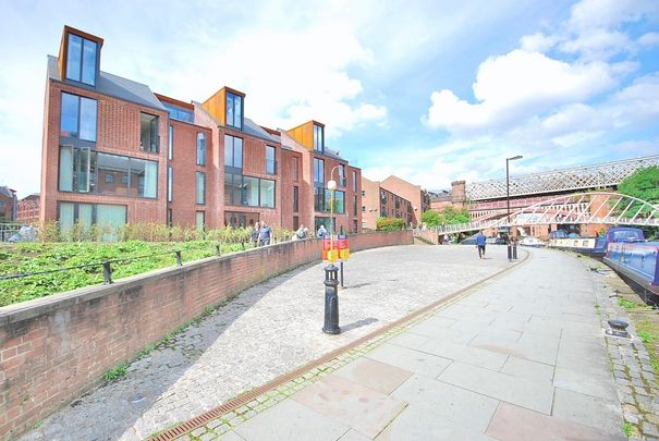 1 Bed Flat, Canal Wharf House, M15 - Photo 1