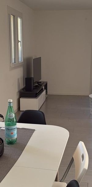 2.5 Zimmer, 60 m², 2. Stock - Photo 1