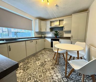 54 Circular Road, - Photo 4