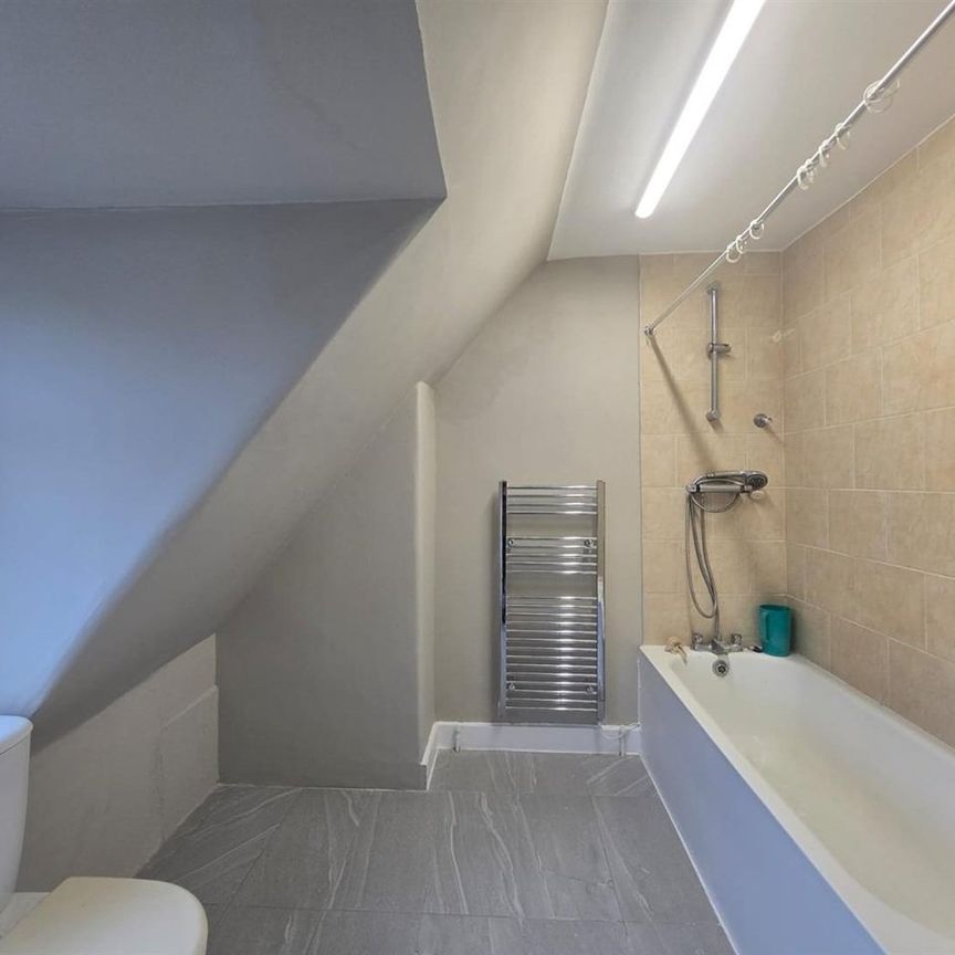 1 Bed Flat, Beulah Road, CR7 - Photo 1