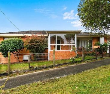 3-bedroom brick family home - Photo 3