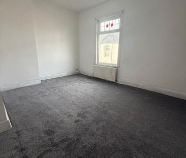 3 bedroom property to rent - Photo 3