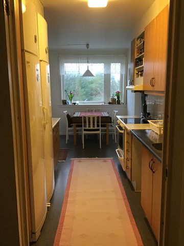 Hammarkulletorget, Angered - Photo 5