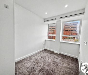2 bedroom property to rent - Photo 3
