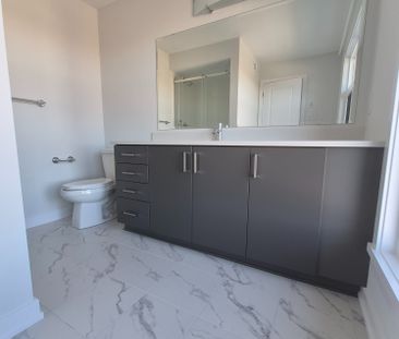 For Lease - 102 Ploughshare Road, Kanata, Ontario - Photo 3