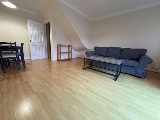 Melrose Avenue, Penylan, CF23 - Photo 1