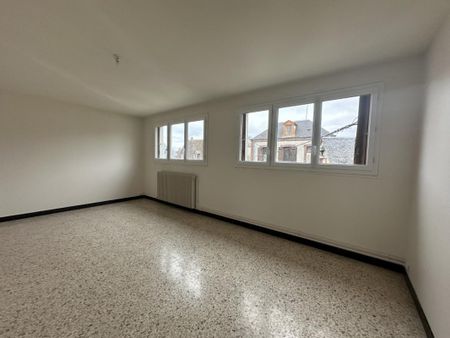 Location Appartement 3 pièces 75m² BONNEVAL 28800 - Photo 4