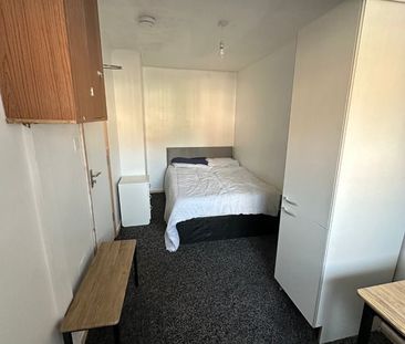 Room in a Shared House, Perry Park Crescent, B42 - Photo 1