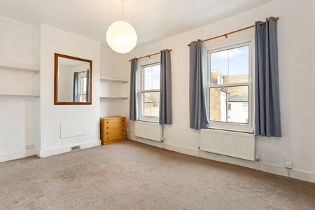 Brathway Road, London, SW18 flat to rent - Photo 3