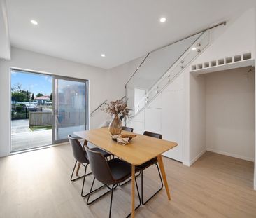 Nice and New in Opaheke - Photo 5