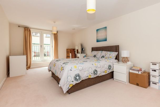 Marriotts Walk, Witney - Photo 1