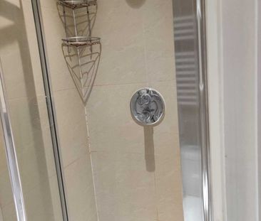 Price £950 pcm - Available 27/11/2025 - Furnished - Photo 3