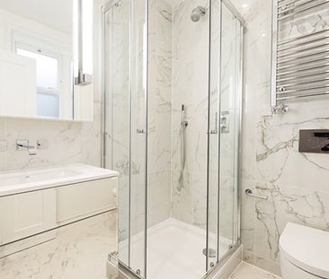 Three Bedroom Three Bathroom To Let Hamlet Gardens Ravenscourt Park W6 - Photo 3