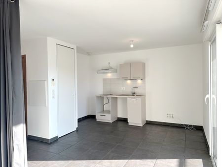 Location Appartement 1 pièce 29m² AJACCIO 20090 - Photo 3