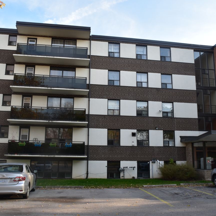 390 Guelph Line - Photo 1
